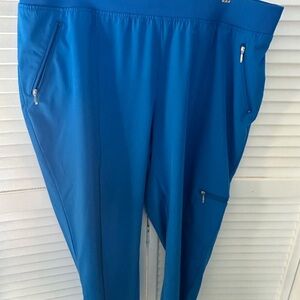 Royal blue Chicos capris​